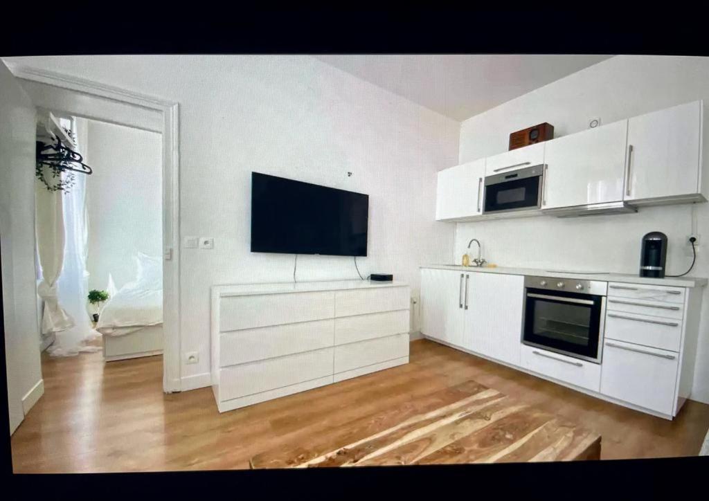 Cute One Bedroom In Le Marais Paris Exterior photo